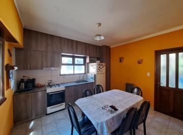 Casa · 90m² · 3 Ambientes · Barrio Colina Alegre. Casa 3 Amb