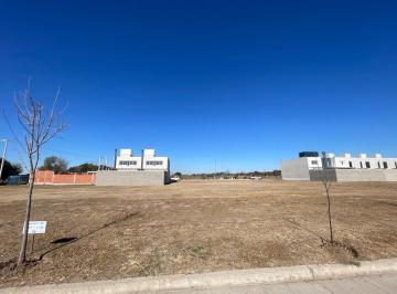 Terreno · 360m² · Distrito Sur - Lote Central - 360 m - Varias Opciones!