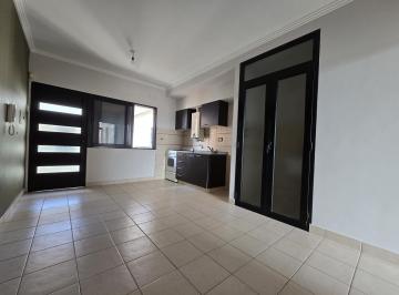 Departamento · 35m² · 2 Ambientes · Al Frente con Cocina, Alarma, Dormitorio con Placard y Baño en Suite. Zona Ucsf - Utn