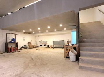 Local comercial · 163m² · Alquiler Local Comercial en Balvanera!