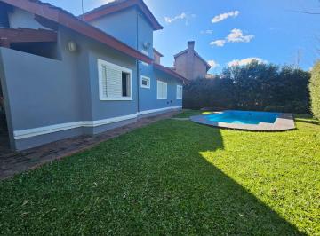 Casa · 105m² · 4 Ambientes · 1 Cochera · Venta Casa Las Lajas 3 Dorm. Apto Credito