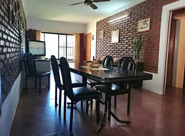 Casa · 100m² · 3 Ambientes · 1 Cochera · Venta Casa en Pilar con Jardin