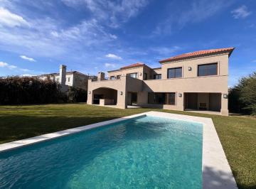 Casa · 266m² · 6 Ambientes · 2 Cocheras · Venta Casa en La Reserva Cardales 6 Amb.