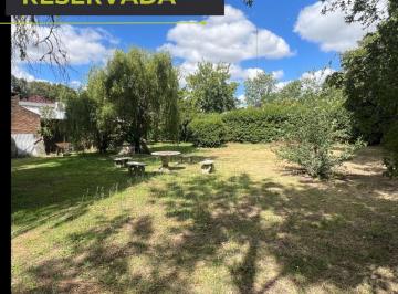 Quinta vacacional · 91m² · 4 Ambientes · 1 Cochera · Quinta en Venta Excelente Ubicación y Arboleda a Reciclar
