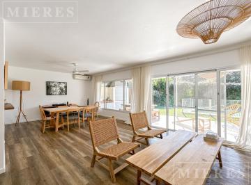Casa · 143m² · 3 Ambientes · 2 Cocheras · Moderno Duplex con Jardín en Venta en San Isidro, Lasalle Al Río.