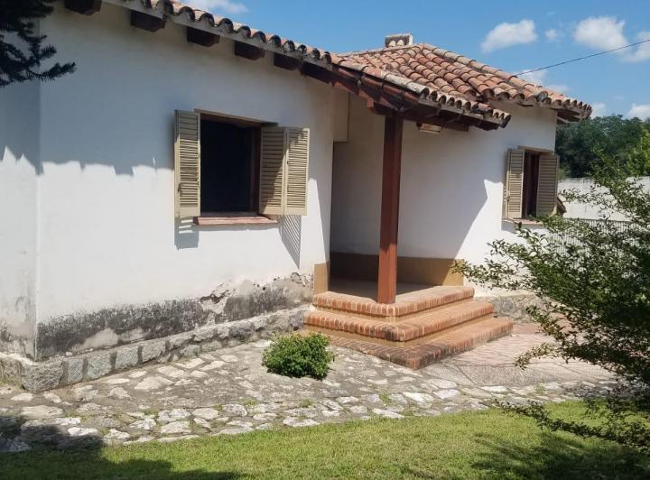 Casa · 296m² · 3 Ambientes · 2 Cocheras