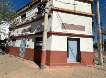 PH de 5 ambientes, Córdoba · Casa Tipo PH de 110 m² con Local Independiente en Esquina