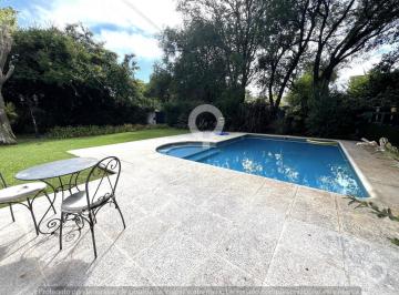 Casa · 309m² · 6 Ambientes · Casa en Parque Luro