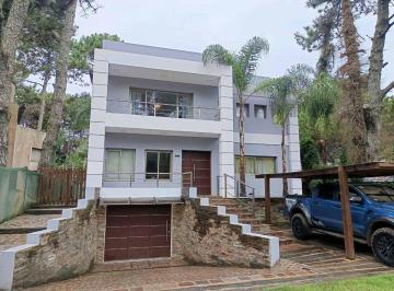 Casa · 286m² · 6 Ambientes · 1 Cochera · Casa en Venta 5 Ambientes en Costa del Este