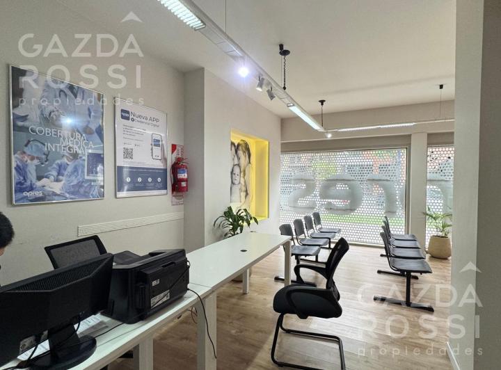Local en venta en Adrogue · 5 ambientes