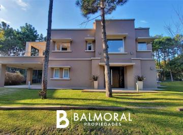 BML-BML-1213_2 · Gran Casa en Pinamar Chico en Venta