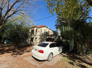 Casa · 200m² · 4 Ambientes · 1 Cochera · Casas en Venta en City Bell Barrio Cerrado, 3 Dorm., con Pileta