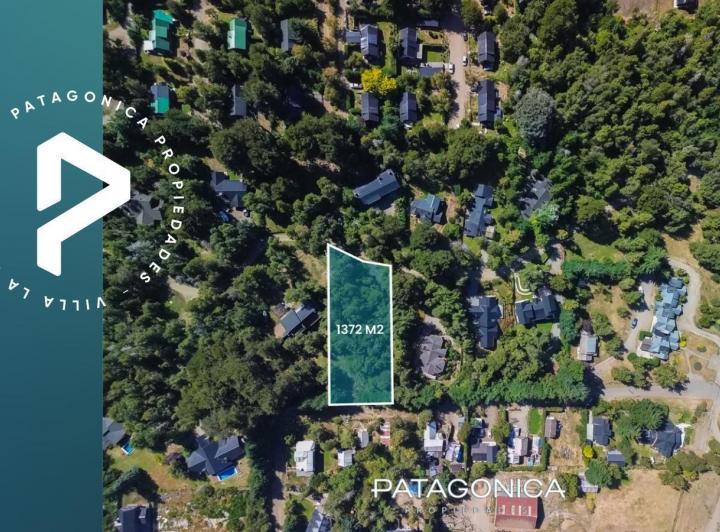 Terreno · 1372m²