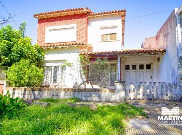 Casa · 120m² · 3 Ambientes · 2 Cocheras · Casa en Olivos