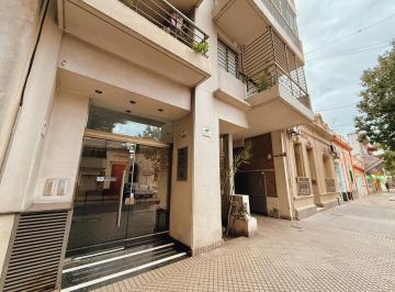 Departamento · 68m² · 4 Ambientes · 1 Cochera · España 1747