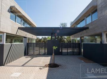 Casa · 151m² · 5 Ambientes · 2 Cocheras · Venta Casa 4 Dorm. Complejo Abra Funes