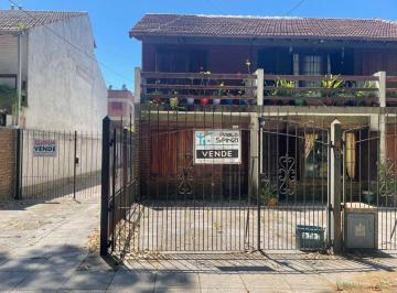 Casa · 87m² · 3 Ambientes · 1 Cochera · Duplex a m de Av San Bernardo