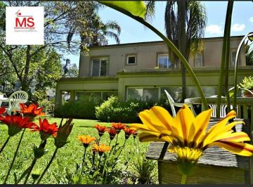 Casa de 9 ambientes, Tigre · Boat Center. Doble Lote Sobre Río. 5 Suite. de Revista.