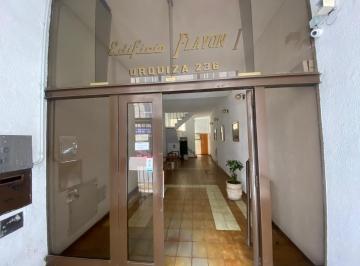 Departamento de 2 ambientes, Córdoba · Alquiler Dpto Frente 2 Dorm. - Centro