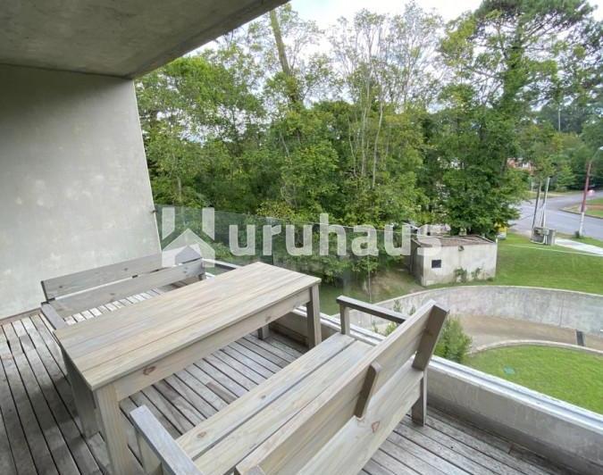 Departamento · 80m² · 3 Ambientes · 1 Cochera