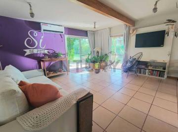Casa · 100m² · 4 Ambientes · 2 Cocheras · Vendo Propiedad Ubicada en Perdriel