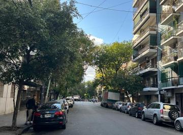 Consultorio de 3 ambientes, Caballito · 3 Amb y 2 Patios en Caballito, Apto Prof. Solo con Garantia Propietaria de Caba