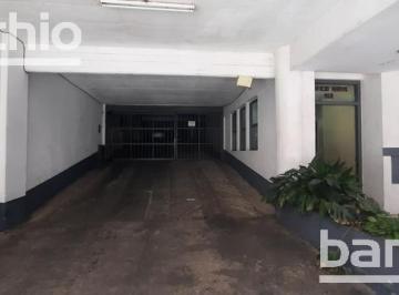 Garage · 11m² · 1 Cochera · Venta Cochera en Primer Piso - Centro