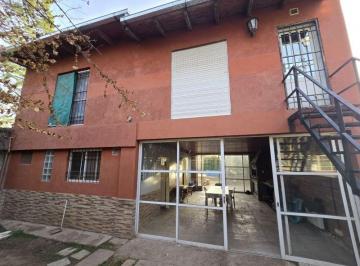 Casa · 148m² · 1 Dormitorio · 1 Cochera · Rio de Janeiro 800