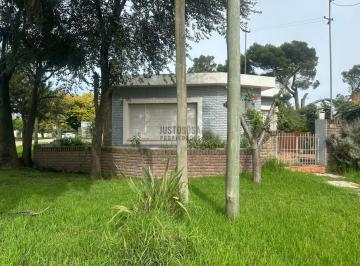 Casa · 152m² · 3 Ambientes · 1 Cochera · Casa 3 Ambientes Sobre 4 Lotes - Colinas de Peralta Ramos - a Reciclar