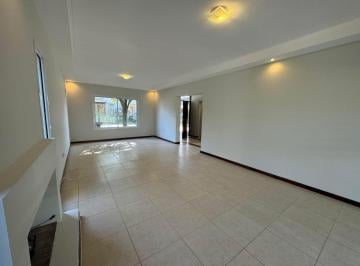 Casa de 5 ambientes, Yerba Buena · En Alquiler! Espectacular Propiedad en Country en Yerba Buena