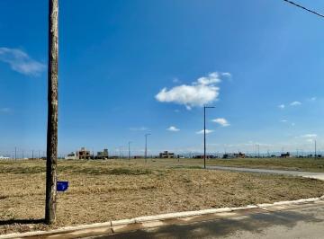 Terreno , Córdoba · Lote Esquina Pampas de Manatiales 375 m²