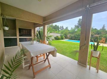 Casa · 259m² · 4 Ambientes · Venta Casa 4 Amb Haras Maria Victoria Moreno