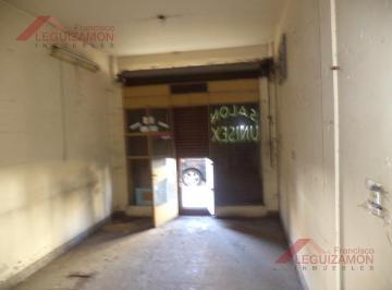 Local comercial · 20m² · Local Comercial - Ideal Deposito - Rapido Acceso a Capital - Varias Lineas de Colectivo en Puerta
