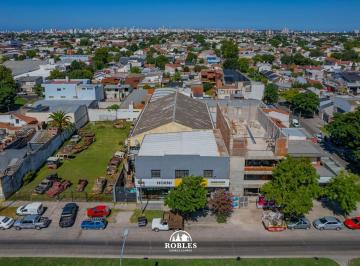 Local comercial · 1171m² · Deposito Sobre Av Champagnat