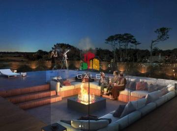 Foto1 · Espectacular Apartamento en Playa Mansa, Walmer Lagoon. 2 Dorm. en Venta.