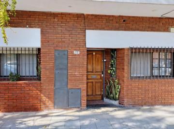 PH · 60m² · 3 Ambientes · Muy Buen PH Frente Planta Baja con Patio