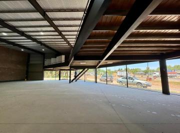 Local comercial · 545m² · Local en Pueblo Esther