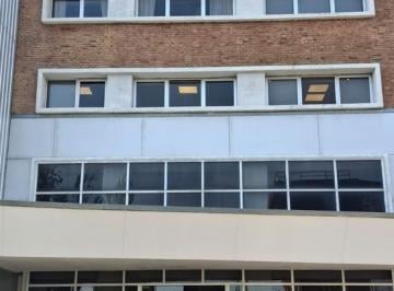 Oficina comercial · 105m² · 3 Ambientes · 4 Cocheras · Oficina - Beccar