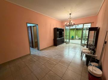 Departamento de 3 ambientes, Caballito · Departamento Tres Ambientes con Patio Propio Vista Abierta en Caballito Muy Luminoso y Disponible