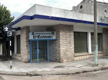 Local comercial · 121m² · Oportunidad Local + Dpto. 3 Amb. en Esquina + Espacio Aereo