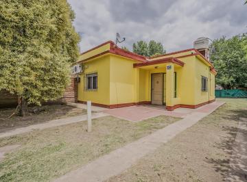 Casa · 50m² · 3 Ambientes · 1 Cochera · Venta Casa Tres Ambientes con Jardin en General Rodriguez