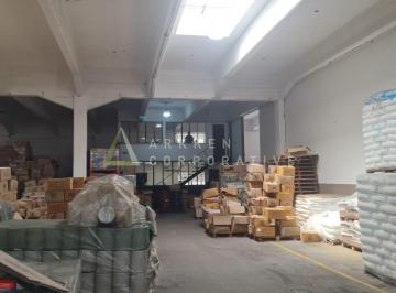 Bodega-Galpón · 838m² · Galpón en Alquiler en Jose León Suarez