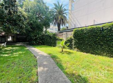 Casa · 80m² · 3 Ambientes · 2 Cocheras · Casa en Villa Urquiza con Jardin