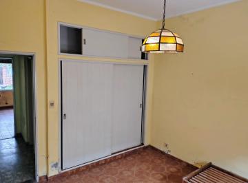 PH · 89m² · 3 Ambientes · Buen PH Planta Baja Fondo con Patio y Jardin