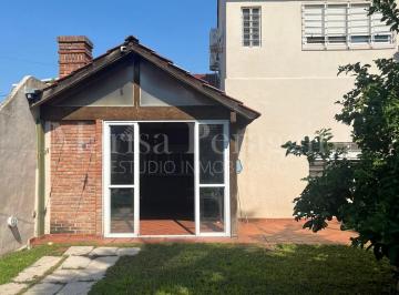 Casa de 4 ambientes, La Matanza · Casa 4 Amb. en Venta. con Garage, Fondo con Parque y Quincho