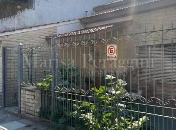Casa de 4 ambientes, La Matanza · Chalet 4 Ambientes en Venta, con Parque, Quincho y Garaje. a m. de Av de Mayo. Apto Crédito
