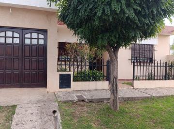 Casa de 5 ambientes, Río Tercero · Vendo Casa con Quincho y Departamento Al Fondo