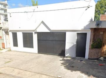 Depósito · 240m² · 1 Ambiente · Depósito en Venta - 1 Baño - 495 m² - La Plata