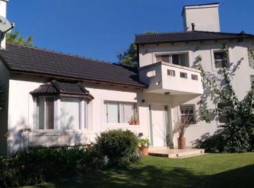 Casa · 104m² · 3 Ambientes · 1 Cochera · Casa en Venta 2 Dorm. Oliveros