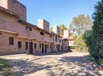 Casa · 62m² · 3 Ambientes · 1 Cochera · Venta Dúplex con Jardín y Galería en Pinamar